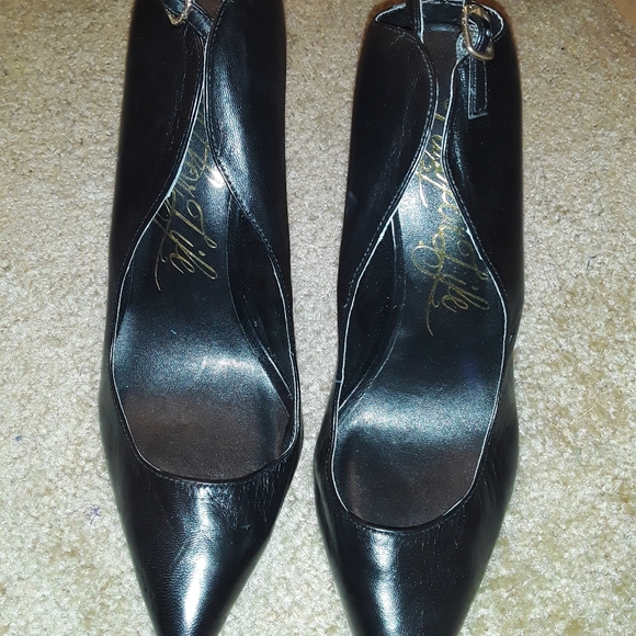 Shoes - Picture 3 of 5